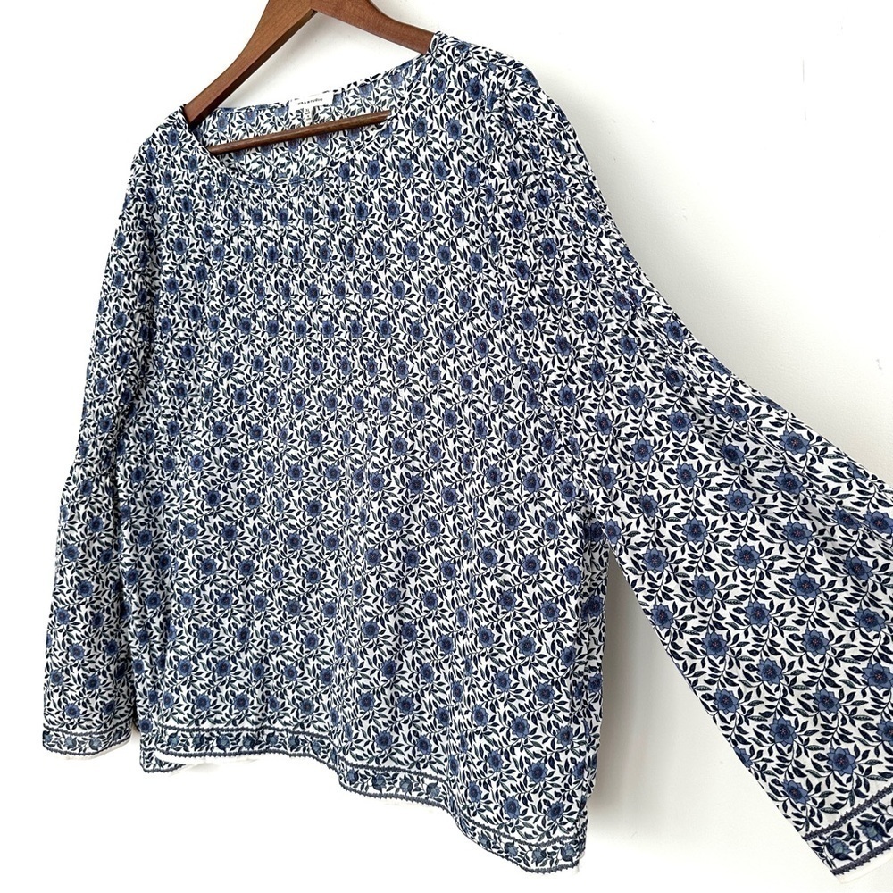 Max Studio top with crew neckline, bell sleeves, loose & flowy, floral
